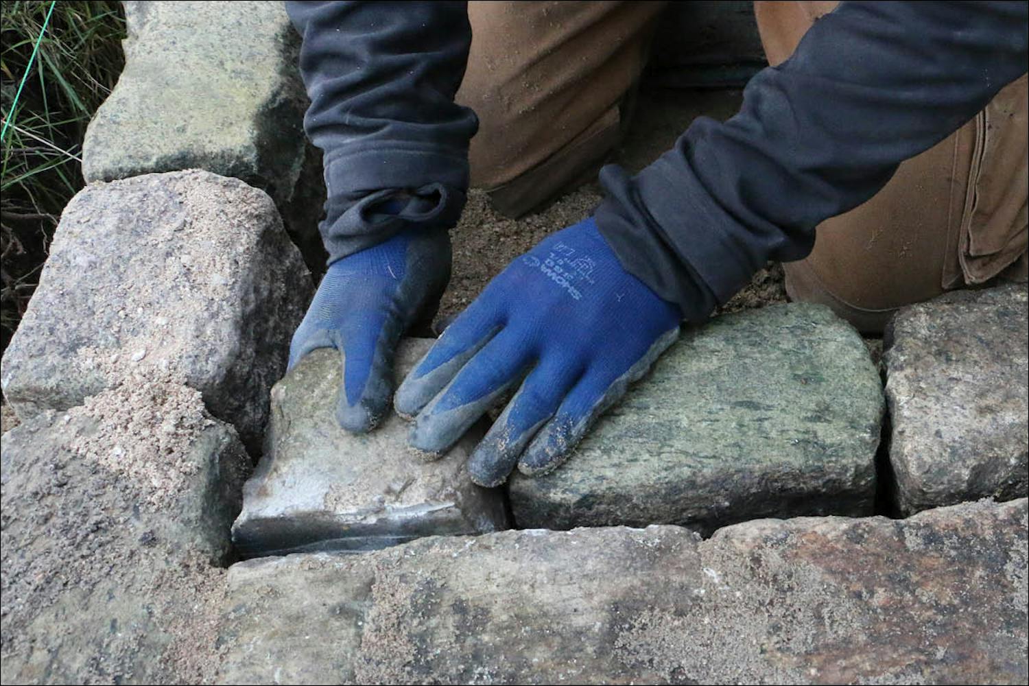 Stenar, plattor och grus för trädgårdsgångar Stenar, plattor och grus för trädgårdsgångar
